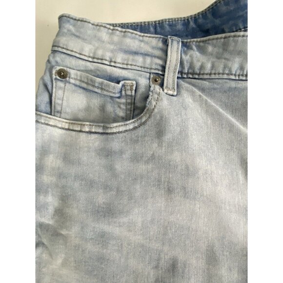 Levis Signature Womens Shorts Adult Plus Size 22 Light Wash Denim Cut off - Picture 8 of 9